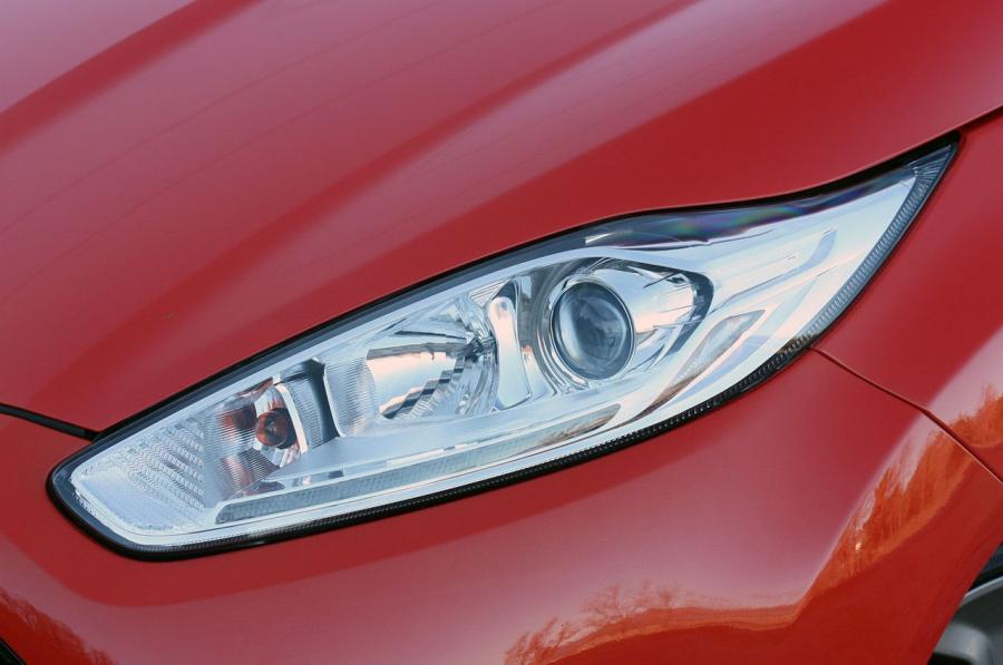  Ford Fiesta ST 2014 года  (фото 49 из 66)
